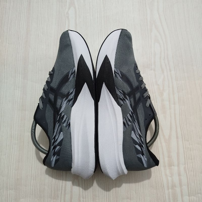 Asics magic speed, foto 2