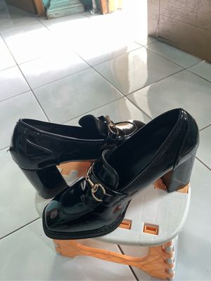 docmart high heels