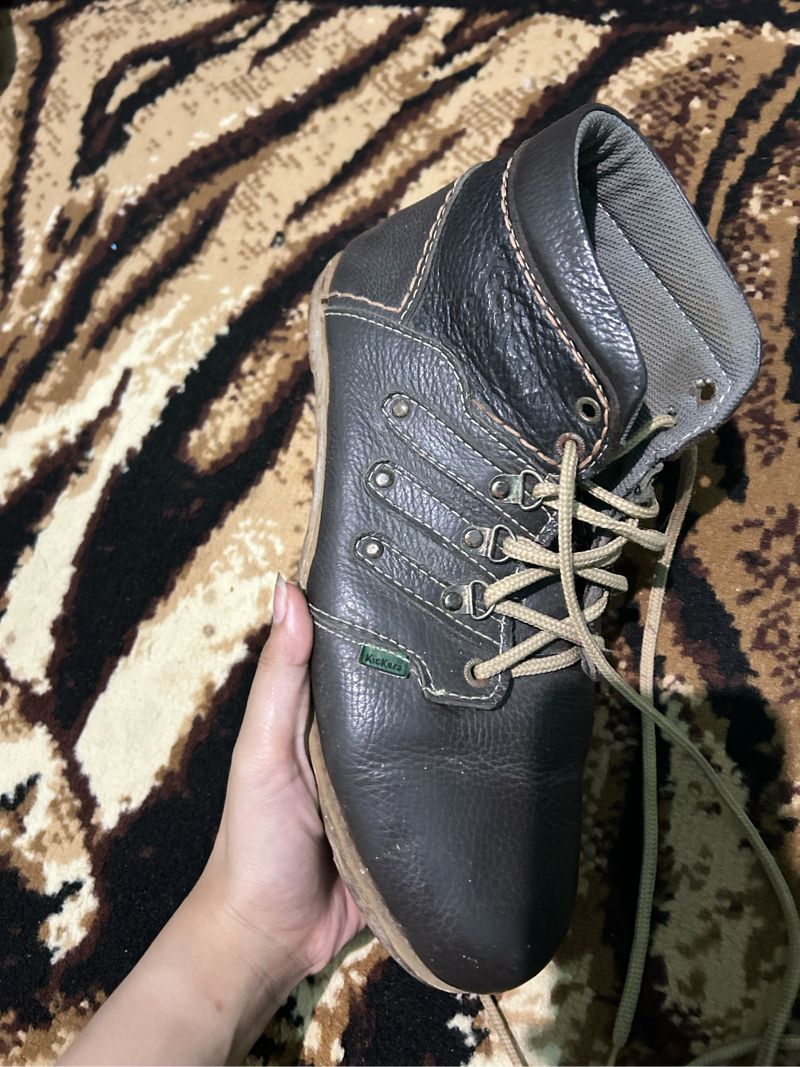 Sepatu kickers ukuran 40, foto 3