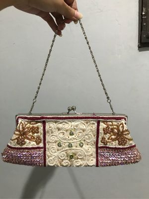 tas pesta