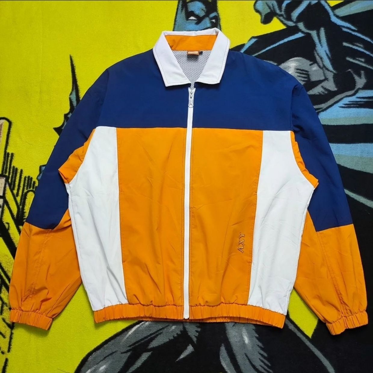 Mizuno Vintage Windbreaker Pria navy orange