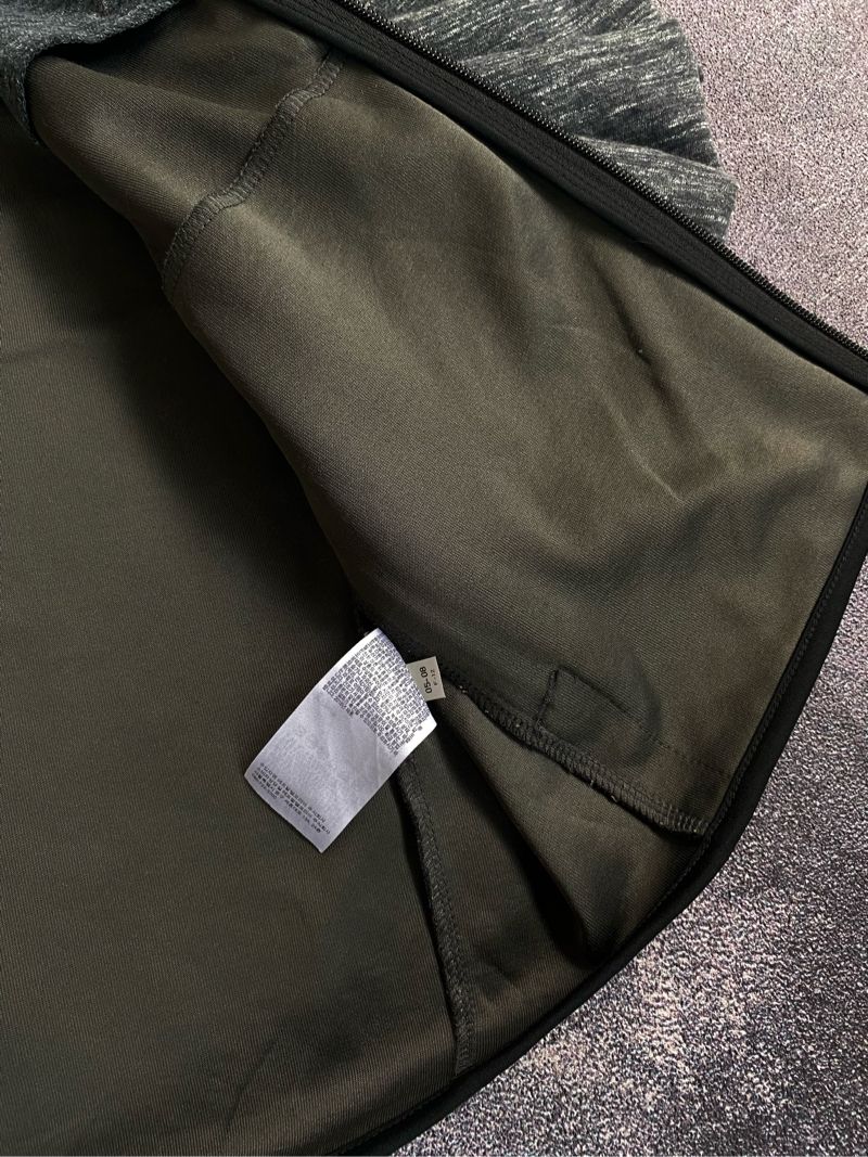 Uniqlo tech, foto 3