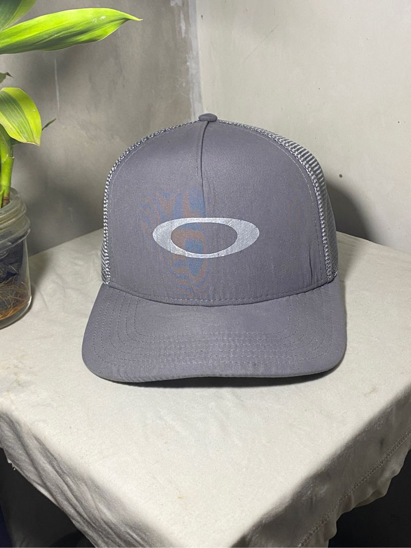 Oakley reflectife logo trucker mesh, foto 2