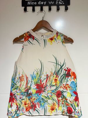 Atasan halter neck kutungan