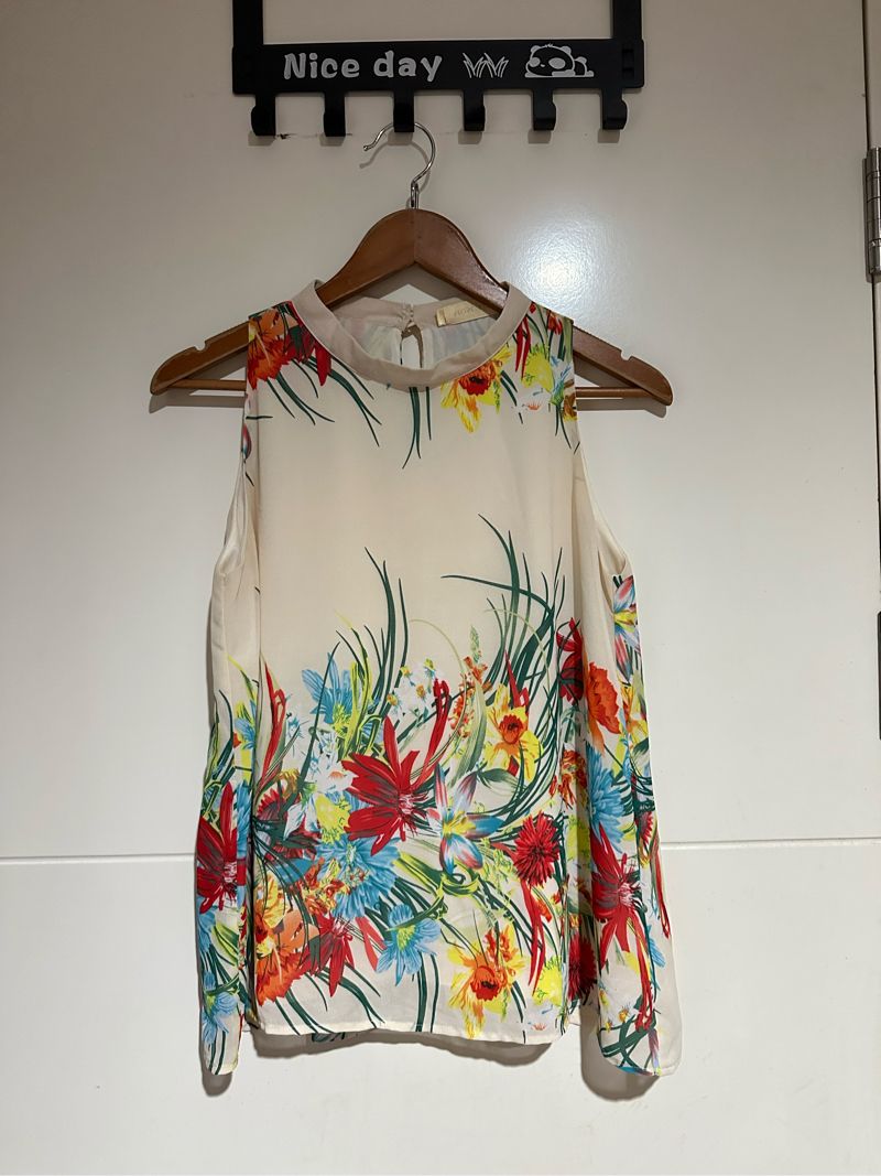 Atasan halter neck kutungan, foto 2
