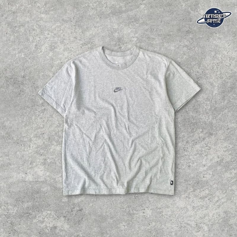 Kaos Nike Center Preloved