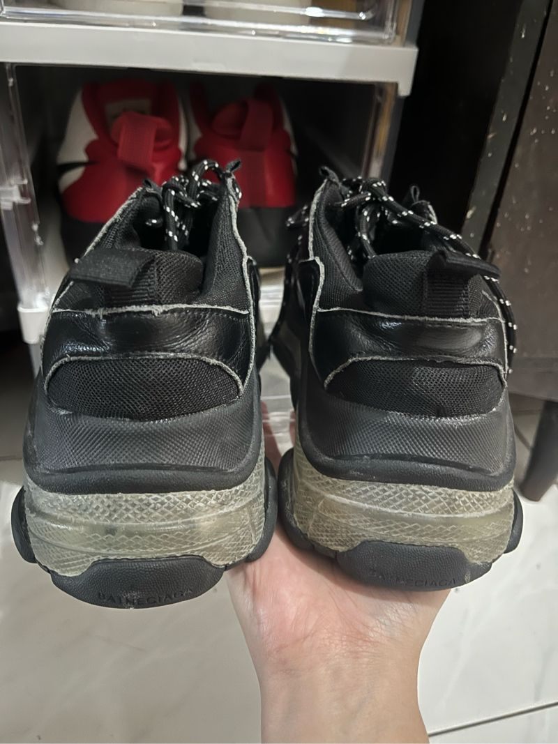 Sepatu sekolah full black size 39, foto 2