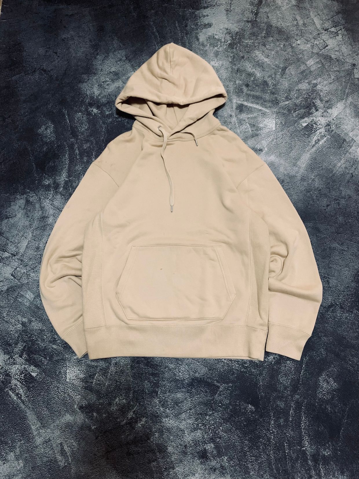 Uniqlo Casual Hoody Wanita tan cream