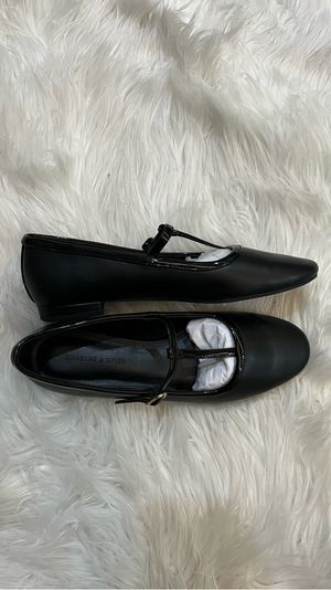 Flatshoes Charles n Keith
