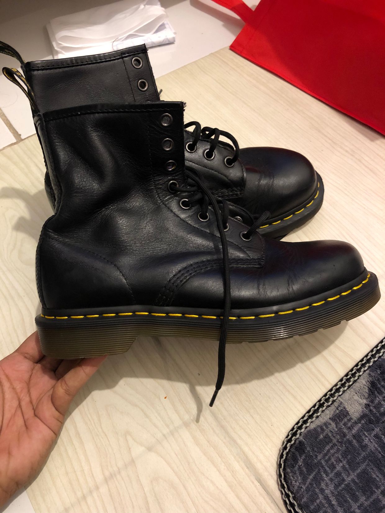 Dr. Martens Vintage Boots Pria black