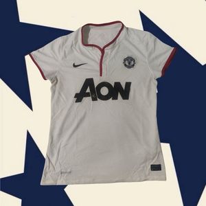 Jersey bola MU
