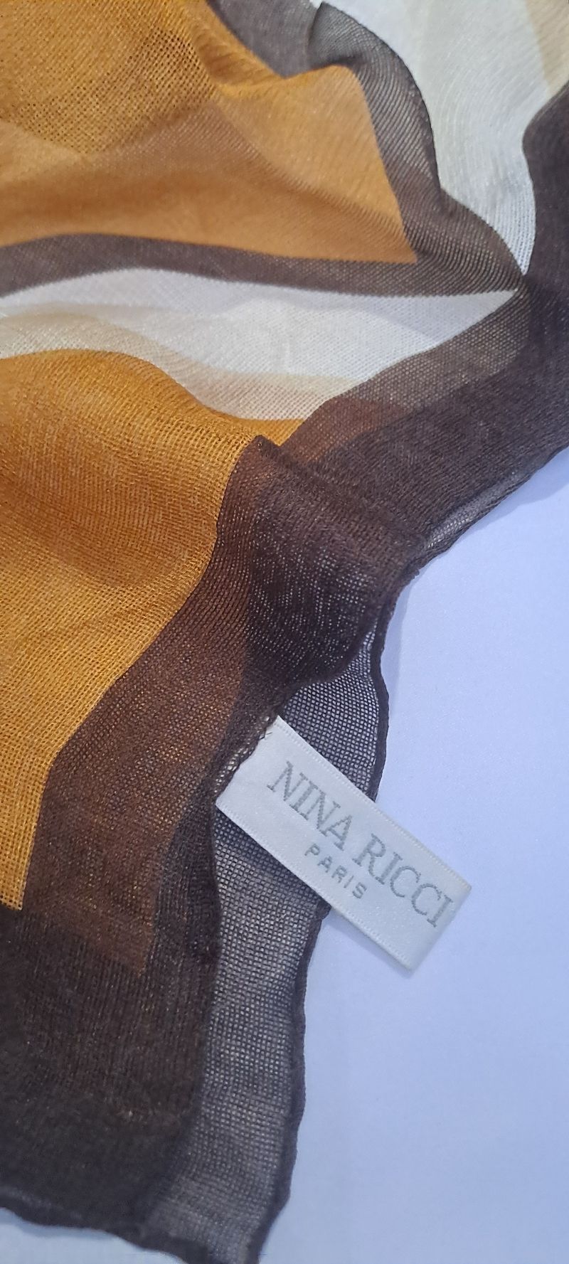 Nina Ricci Neck Scarf / Shawl, foto 2