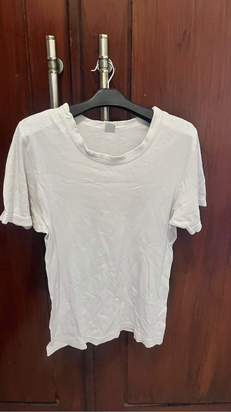 kaos putih polos Preloved
