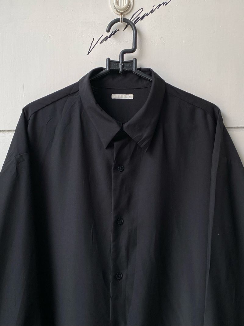 GU Black Shirts, foto 2