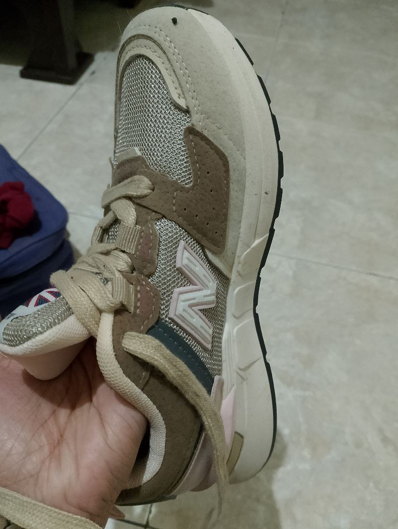 Sepatu Baru, foto 3