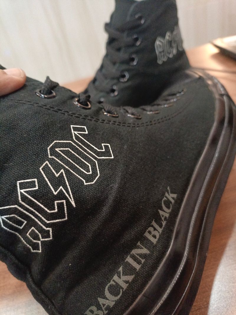 Converse Chuck Taylor X ACDC Back in Black, foto 3