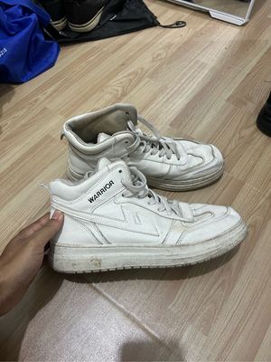 Sepatu Warrior Skateboard Shoes