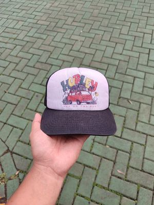 Topi HURLEY
