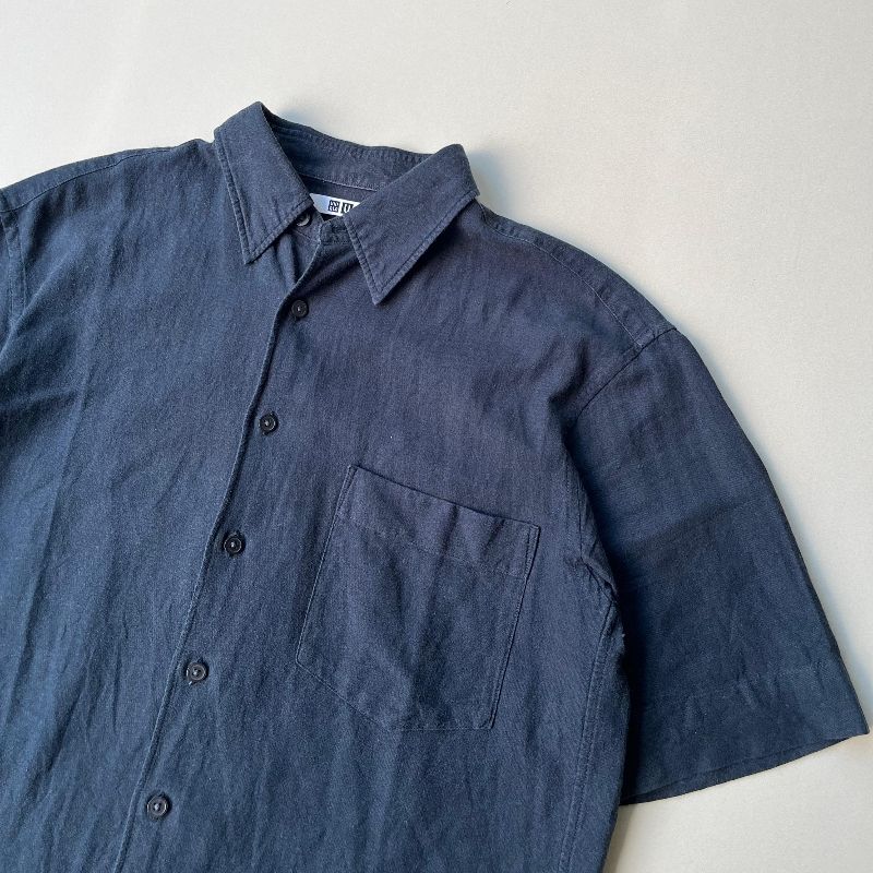 UNIQLO U SHIRT OVERSIZE SPRING SUMMER 2022, foto 2
