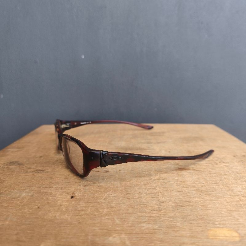 Kacamata Oakley, foto 3