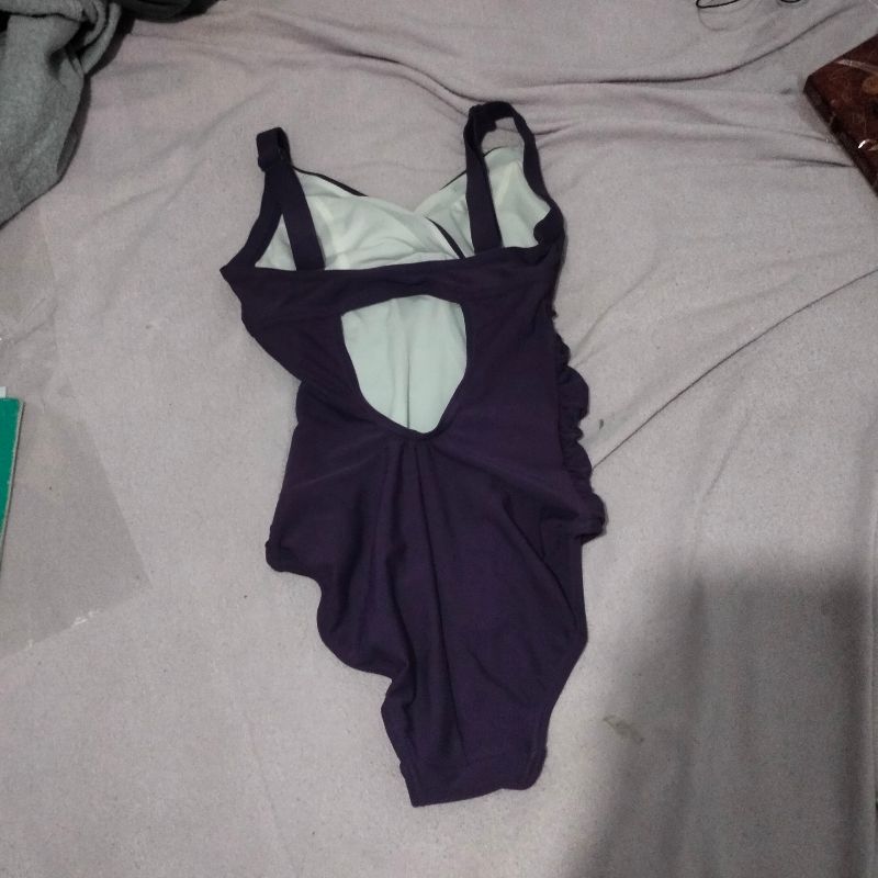 purple swimsuit, foto 2