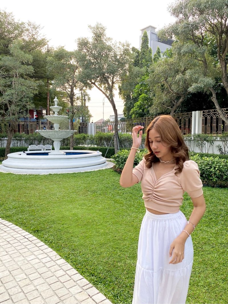 crop top coquette beige (atasannya), foto 2