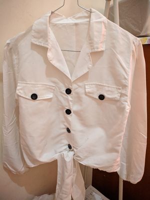 Kemeja Putih Wanita Crop