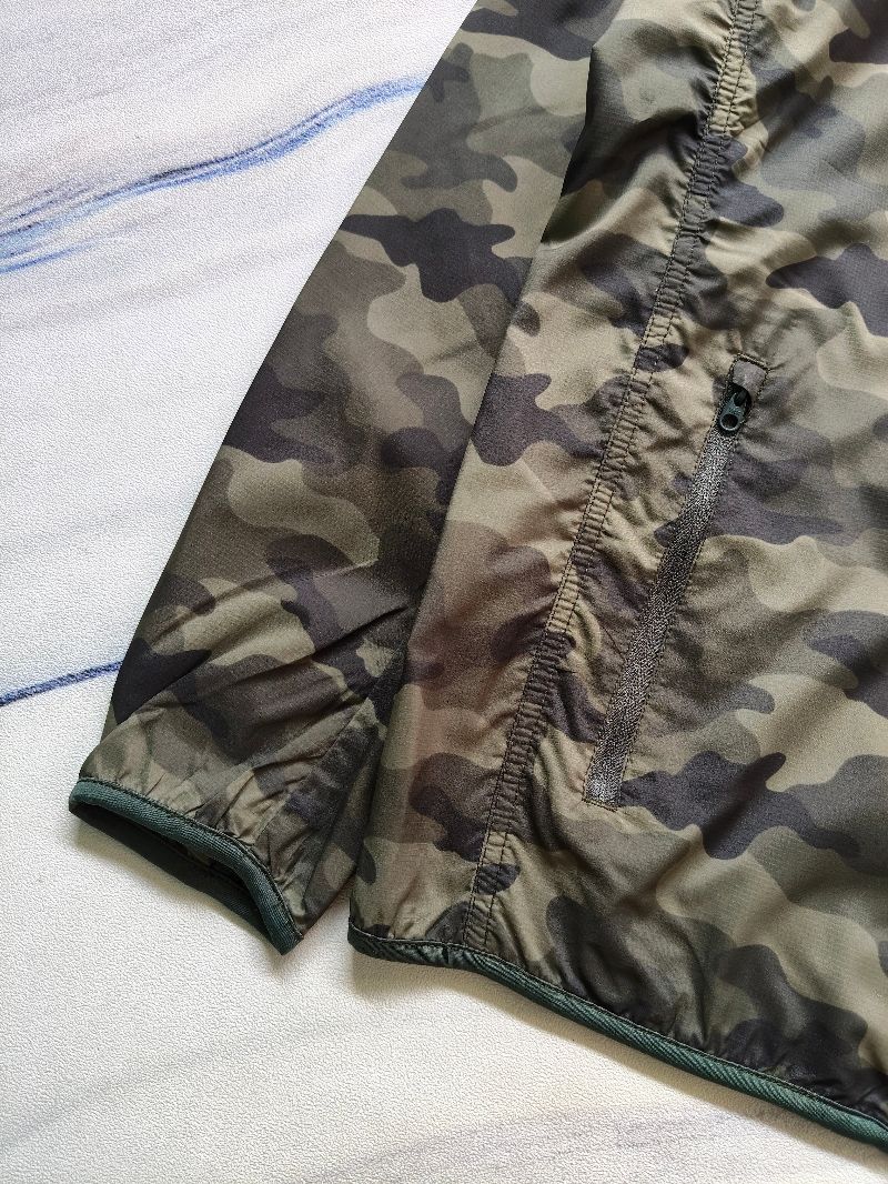 Uniqlo lightweight UV cut camo jacket, foto 3
