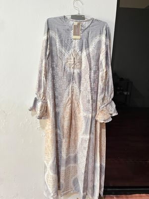 Wearing klamby NWT