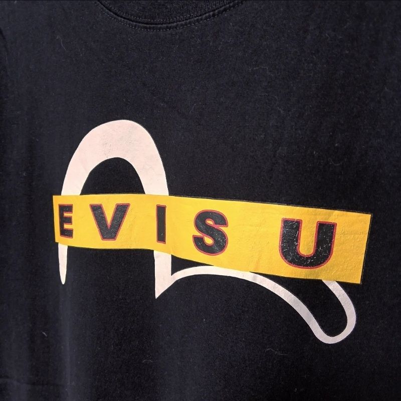 Kaos Evisu, foto 2