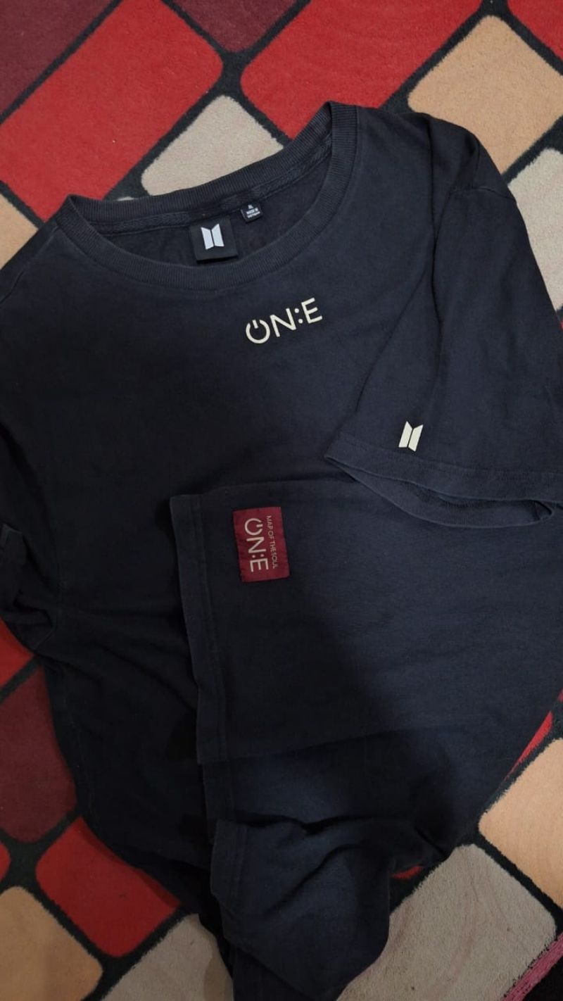 BTS ONE TSHIRT Official merchandise, foto 6