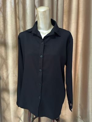 Black longsleeve shirt