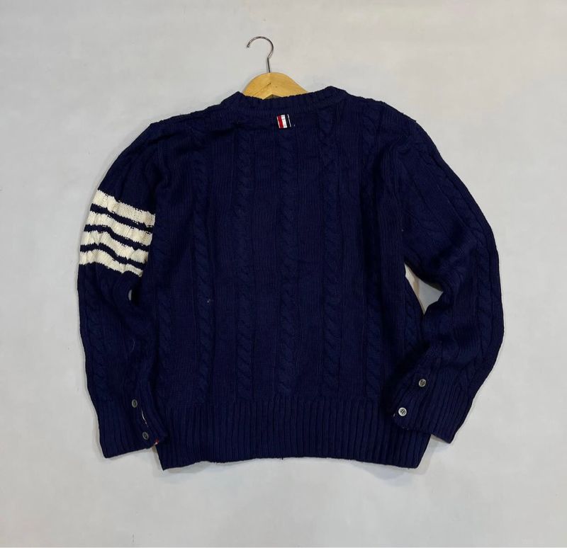 KNITWEAR, foto 2