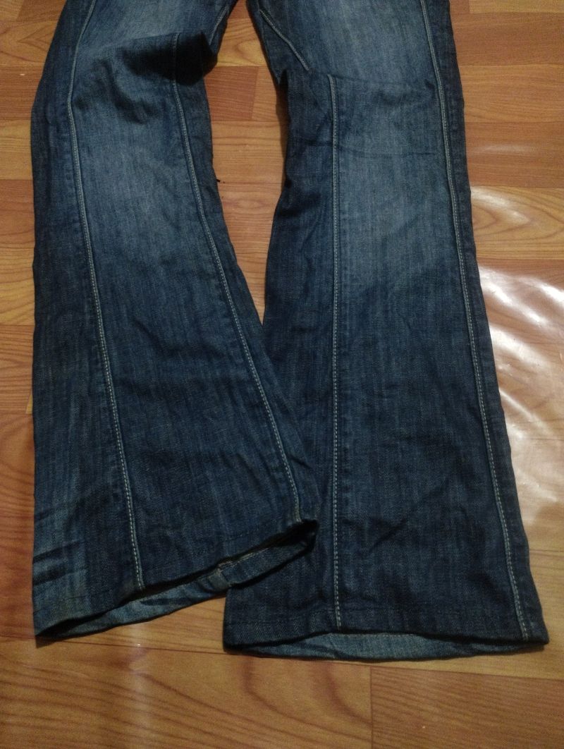 Levis Lady Flare Jeans Boot Cut, foto 3