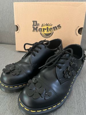 Dr. Martens Flower Applique Leather Oxford Shoes