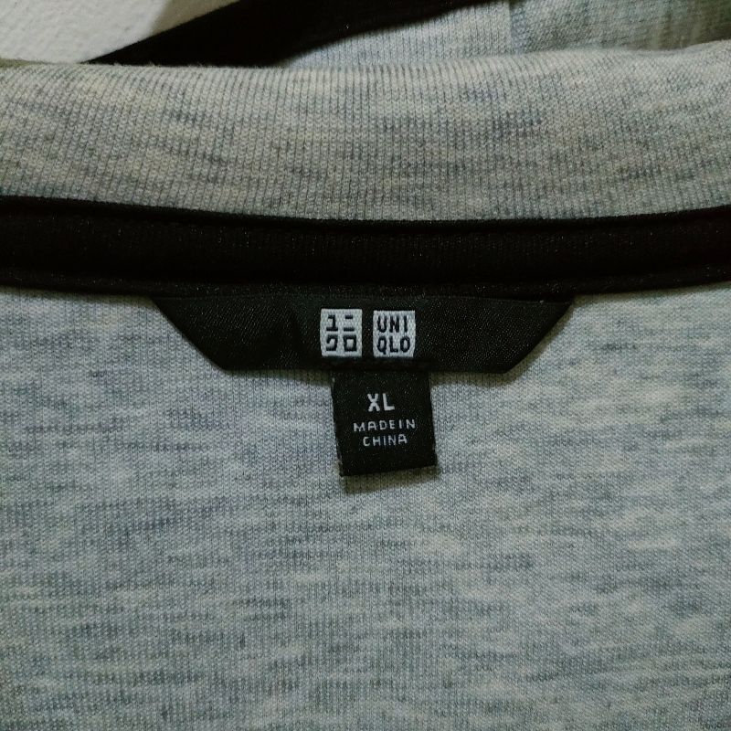 ZIPPER HOODIE UNIQLO TECH, foto 2