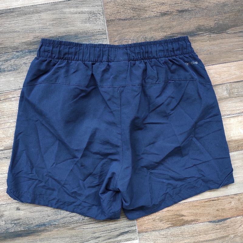 Adidas celana pendek size S, foto 3