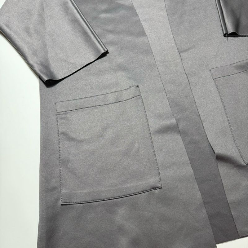 outer abu abu wanita, foto 2