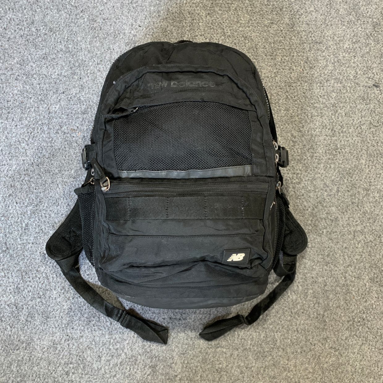 New Balance Streetwear Sportswear Bag Pria black