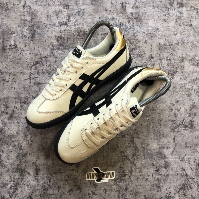 ONITSUKA, foto 2