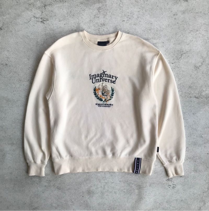 Crewneck romantic crown - Preloved