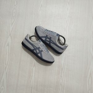 Onitsuka tokuten grey