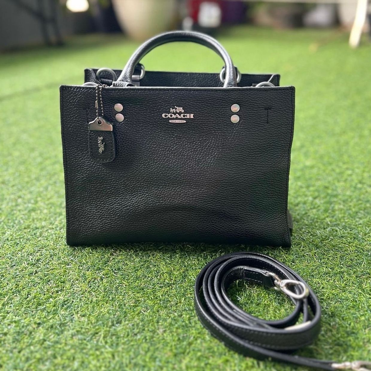 Coach Casual Handbag Wanita black