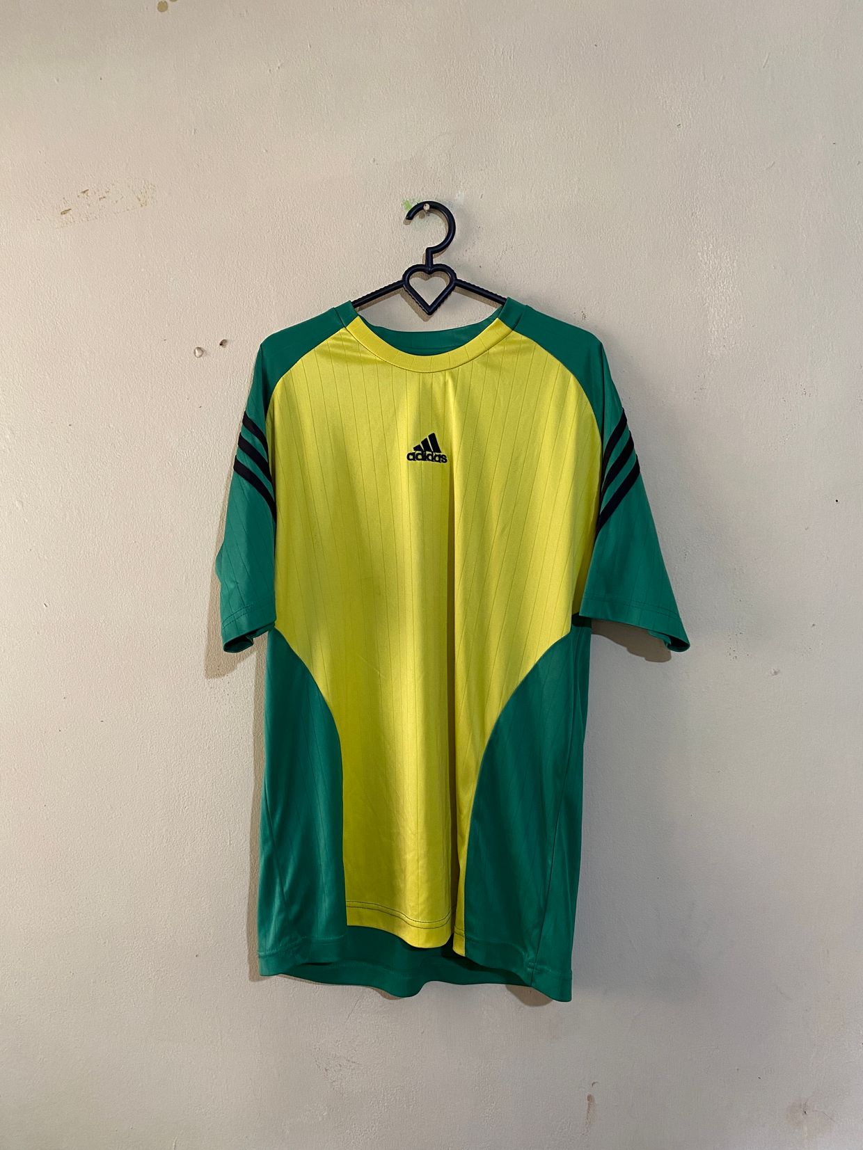 Adidas Sportswear Jersey Pria green yellow