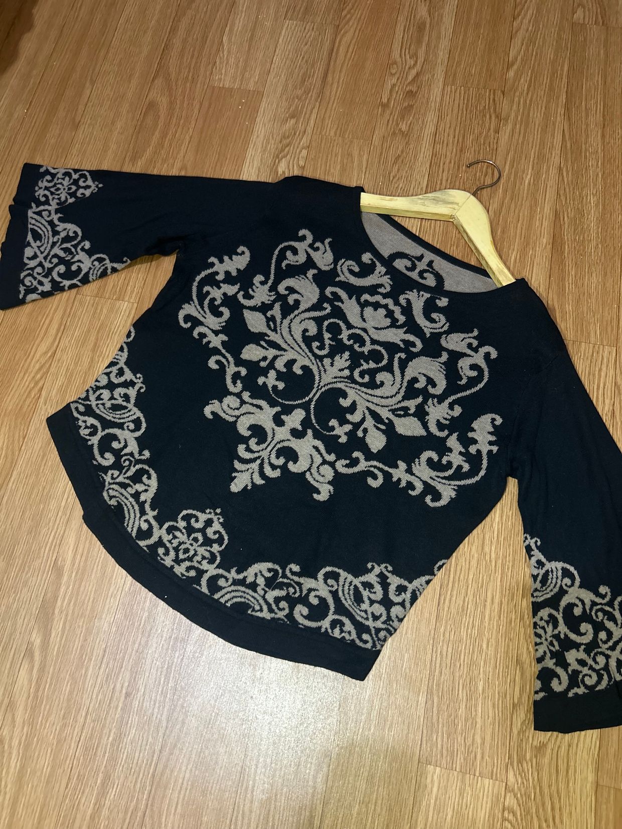 Batik T-shirt Wanita black