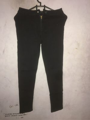 jeans hitam bershka