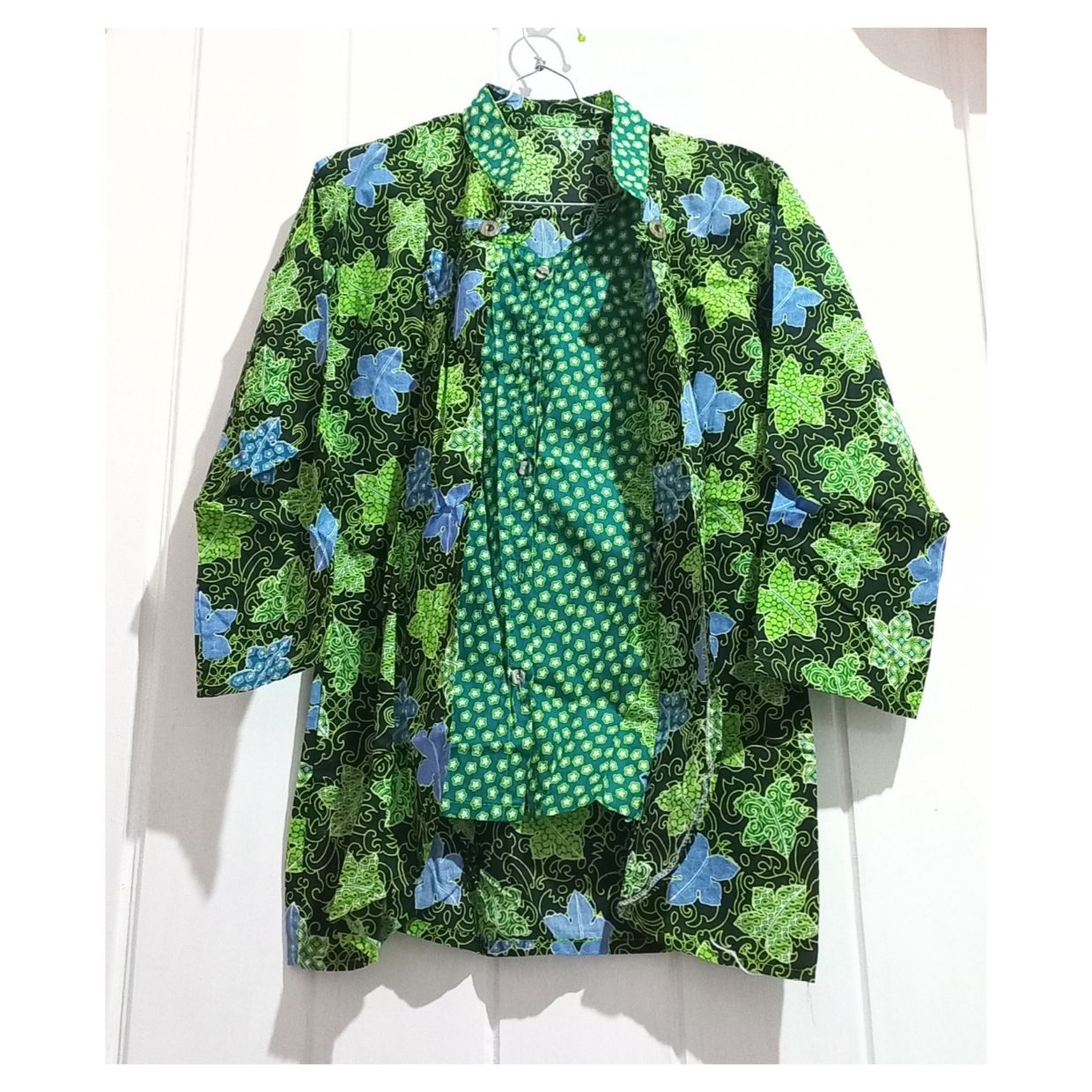 batik hijau LD: 48 cm panjang