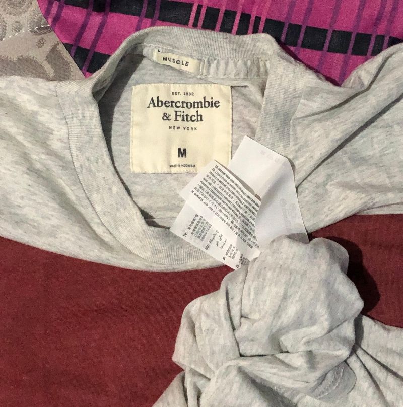 Kaos Abercrombie, foto 2