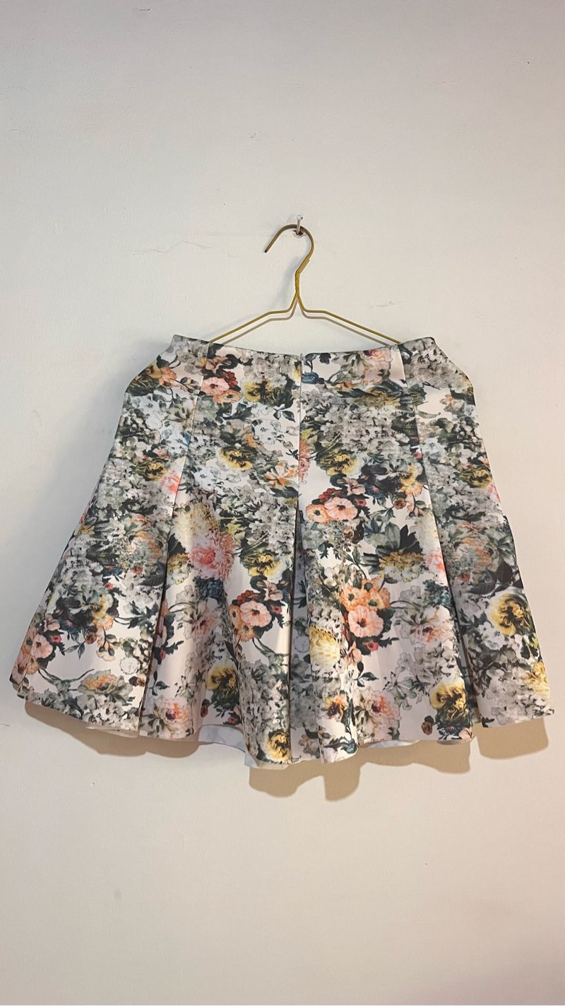 Rok mini/ mini Skirt Osella motif bunga, foto 2