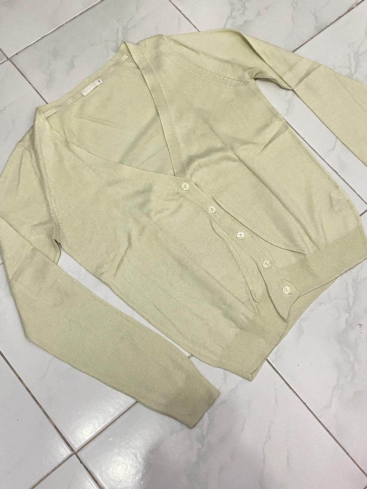 Vintage Cardigan Wanita cream yellow